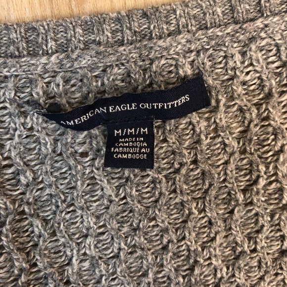 American Eagle Sweater - Picture 3 of 4